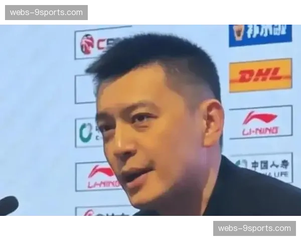 杨鸣深夜官宣辞职 辽宁四连败暴露管理层问题